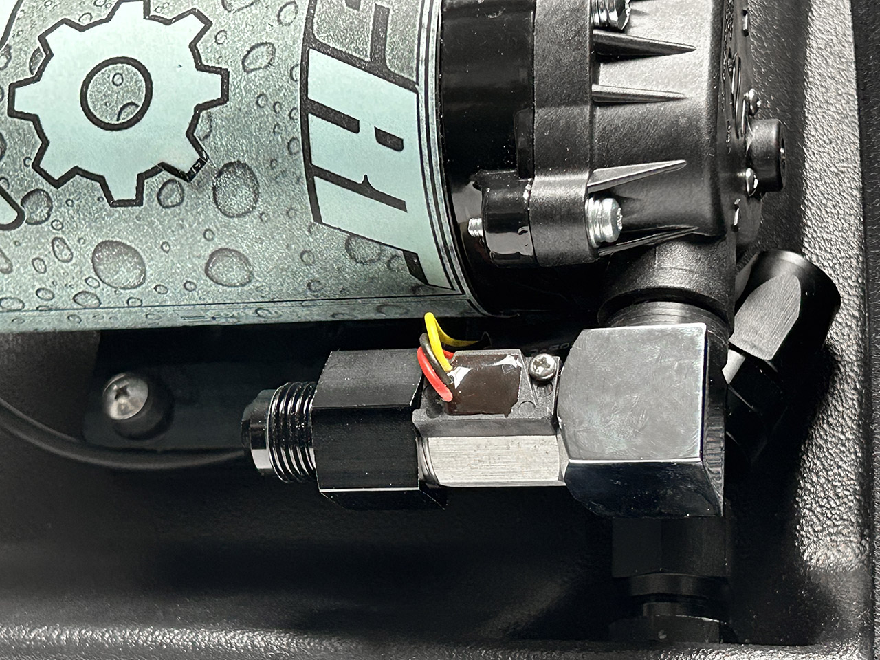 USRT water meth failsafe flow sensor on pump