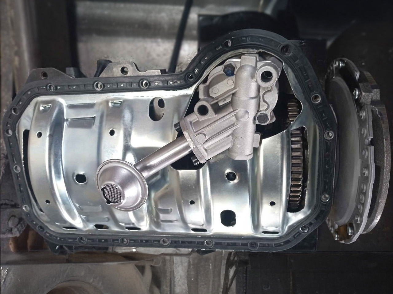 VW oil windage tray 037115220B